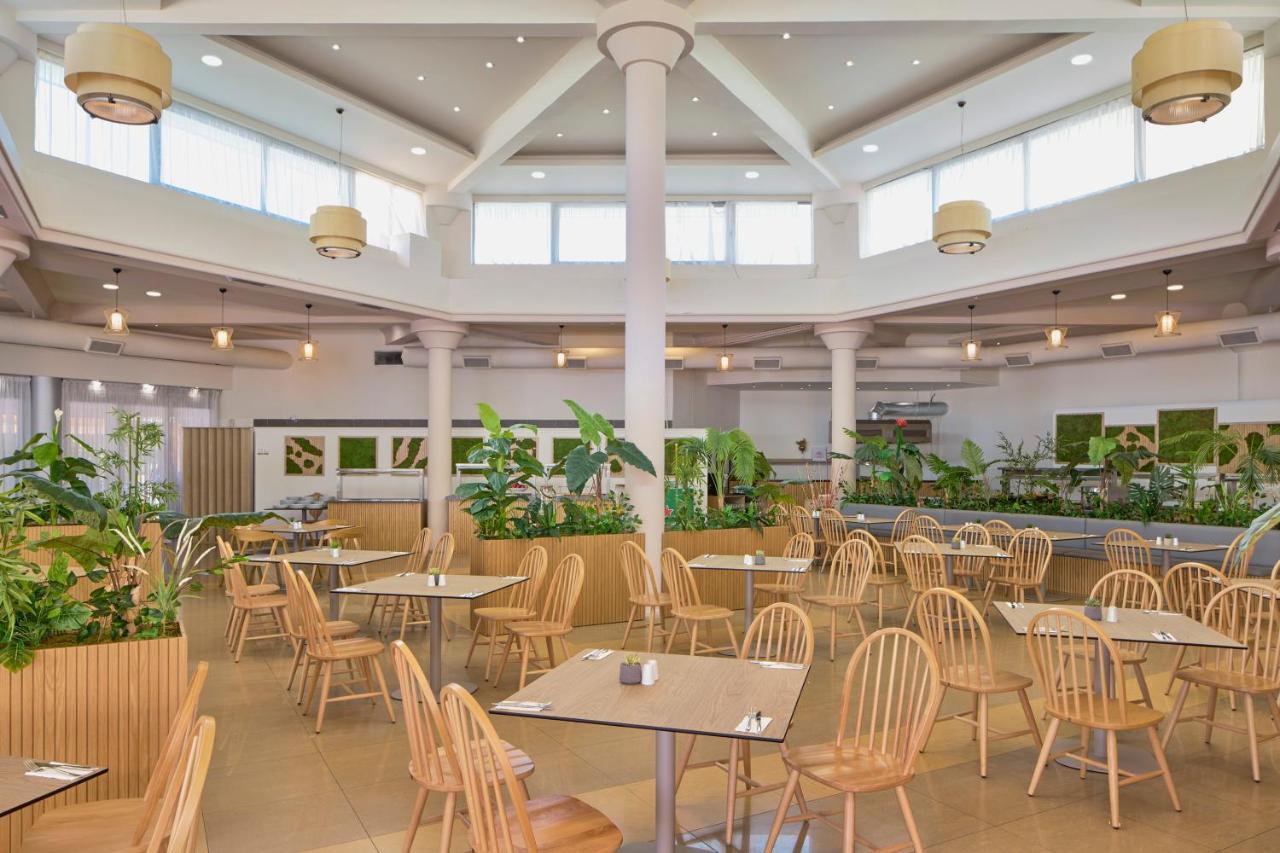 Hotel Sol Tropikal Durrës Esterno foto